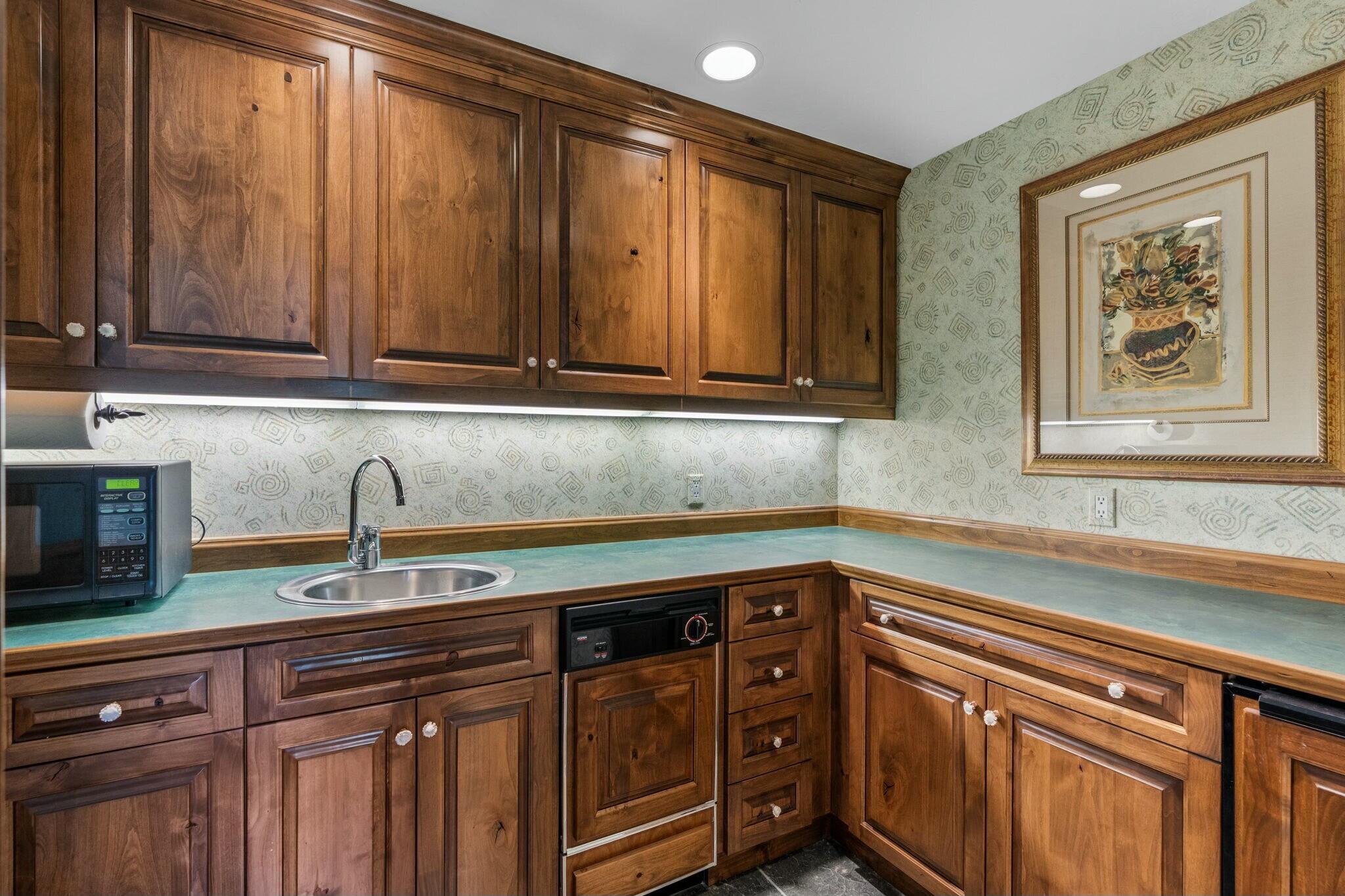 Broken Top - Residential