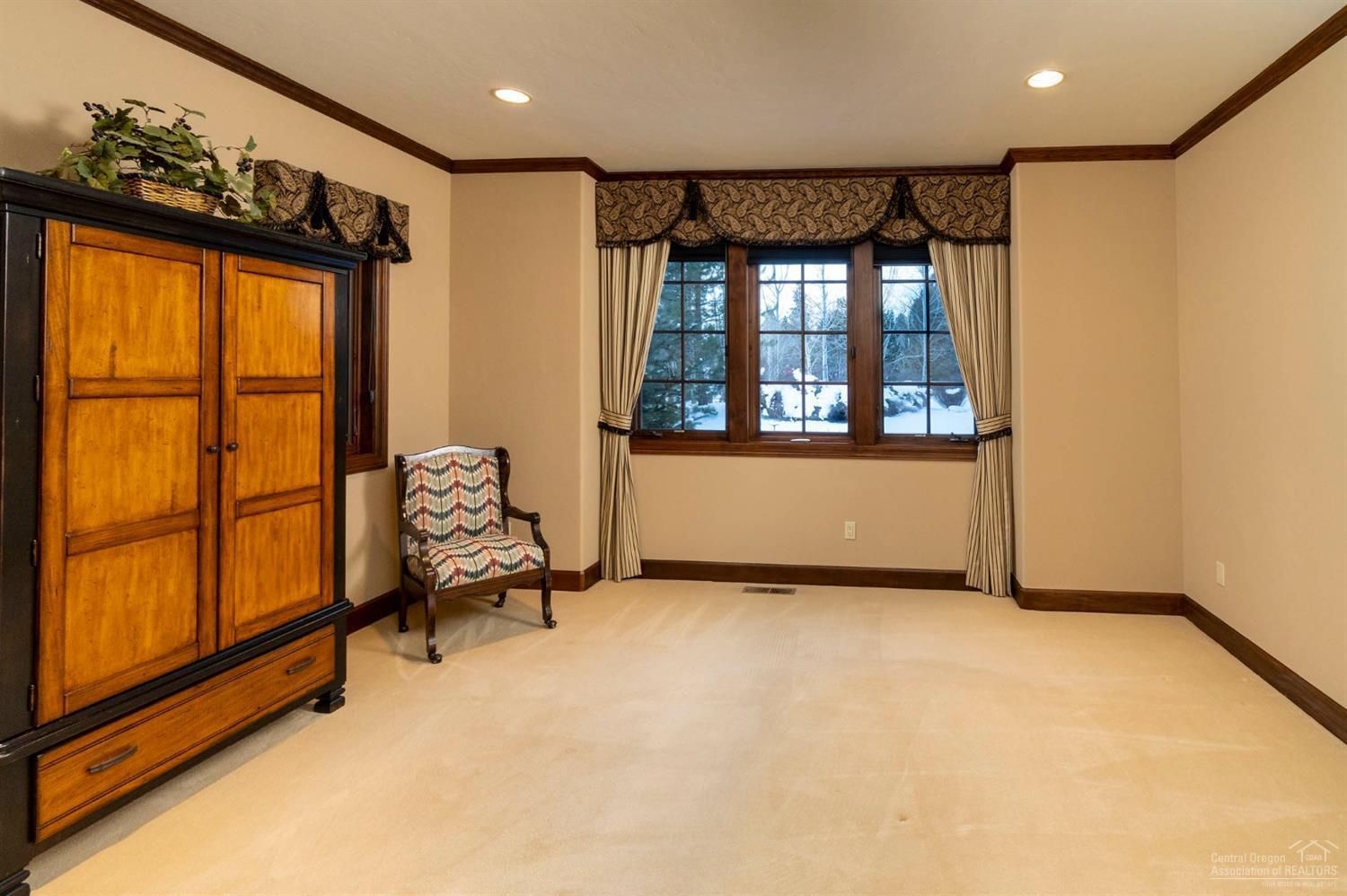 Broken Top - Residential