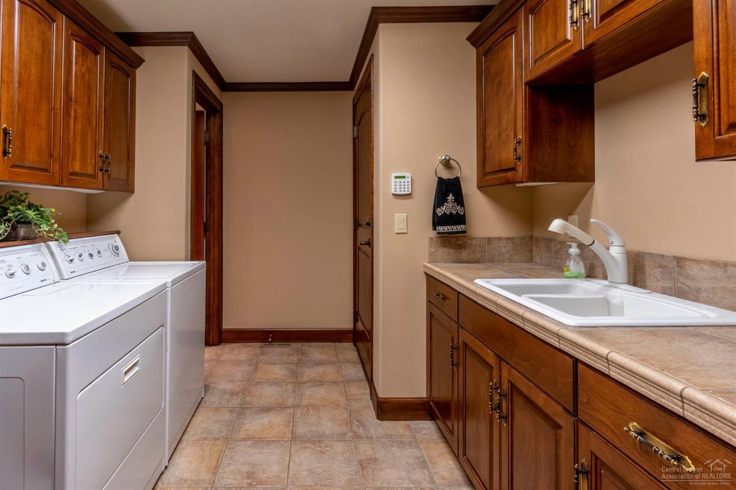 Broken Top - Residential