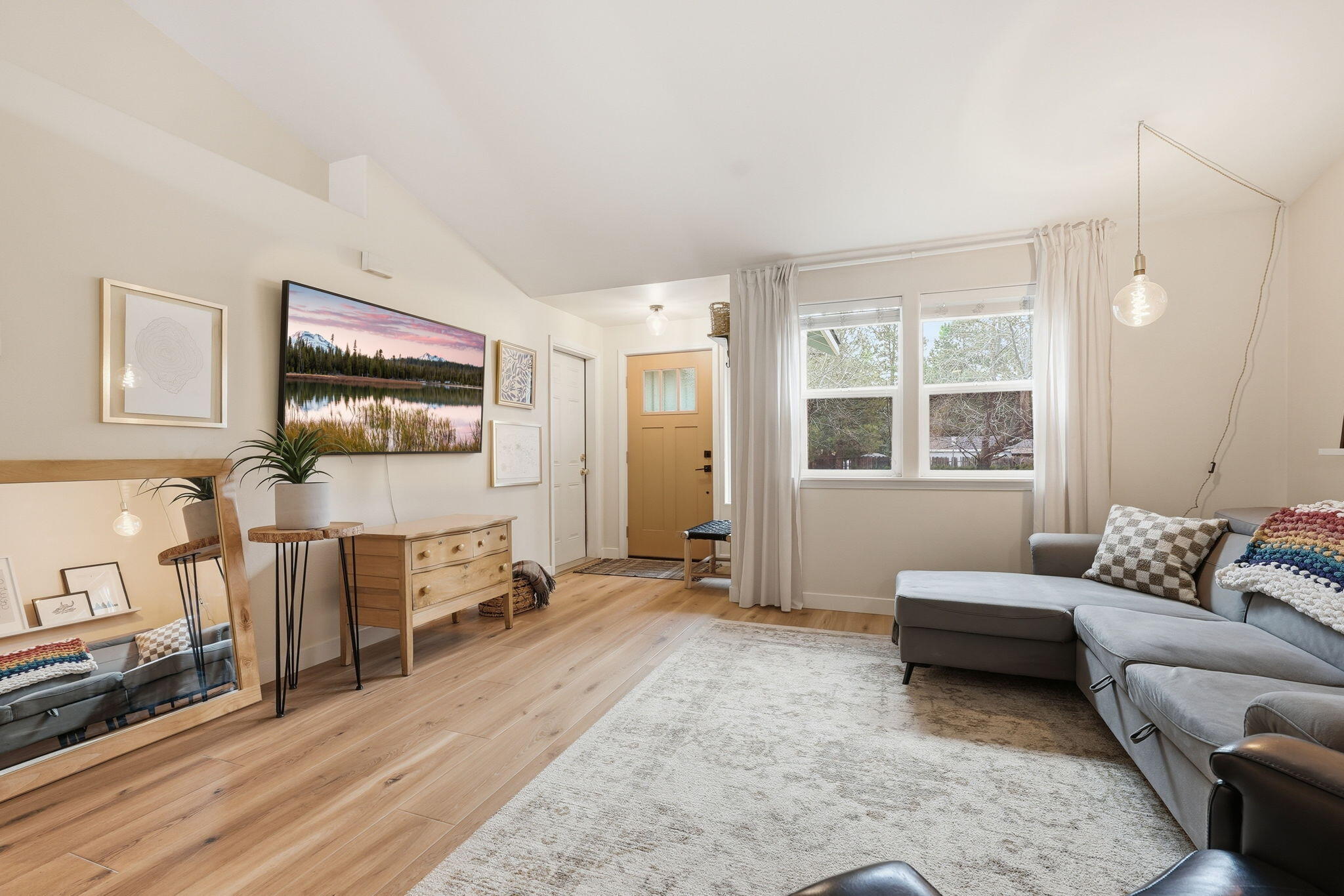 60987 Lodgepole Drive