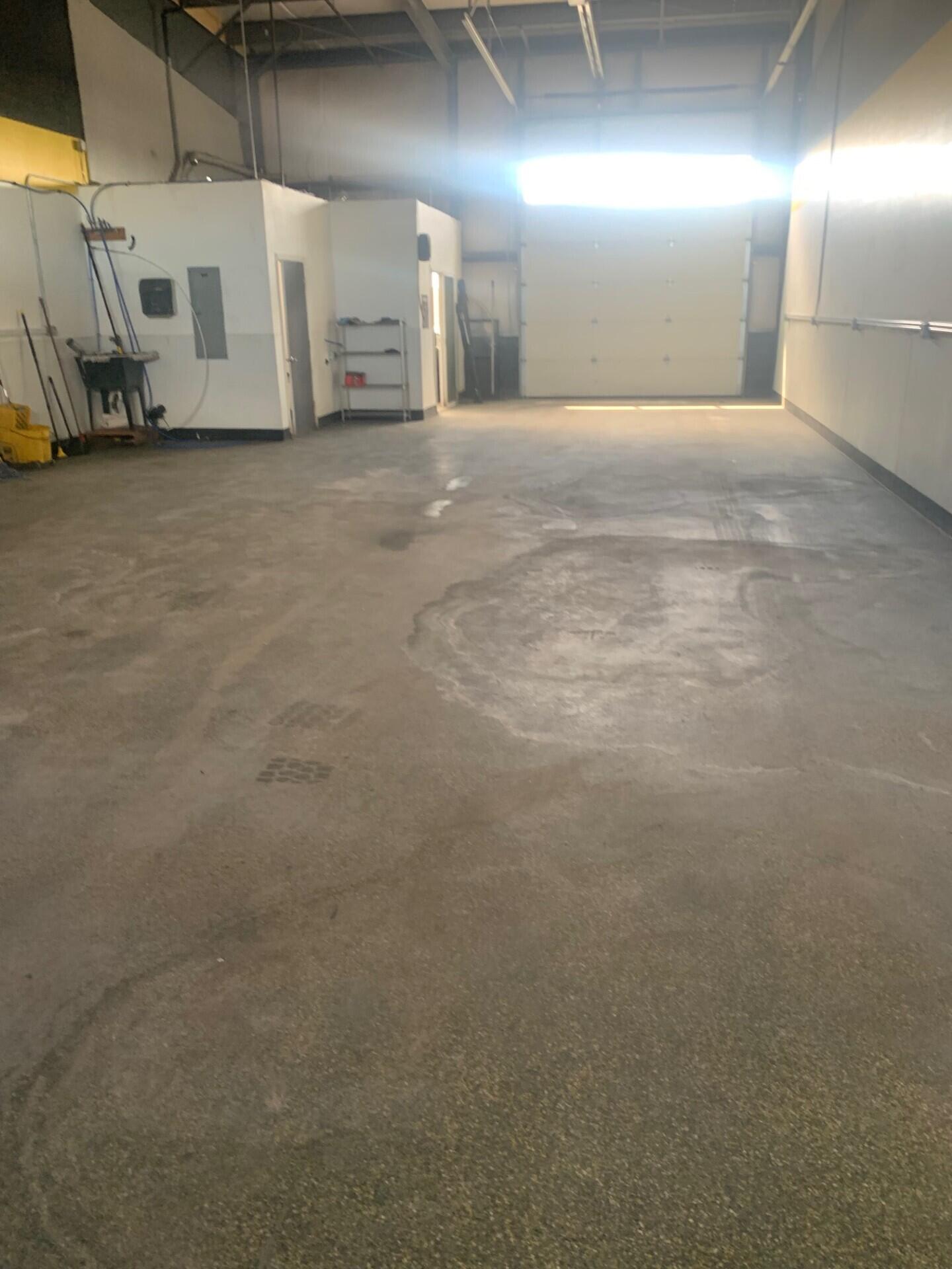 Pioneer Business Prk - Commercial Lease