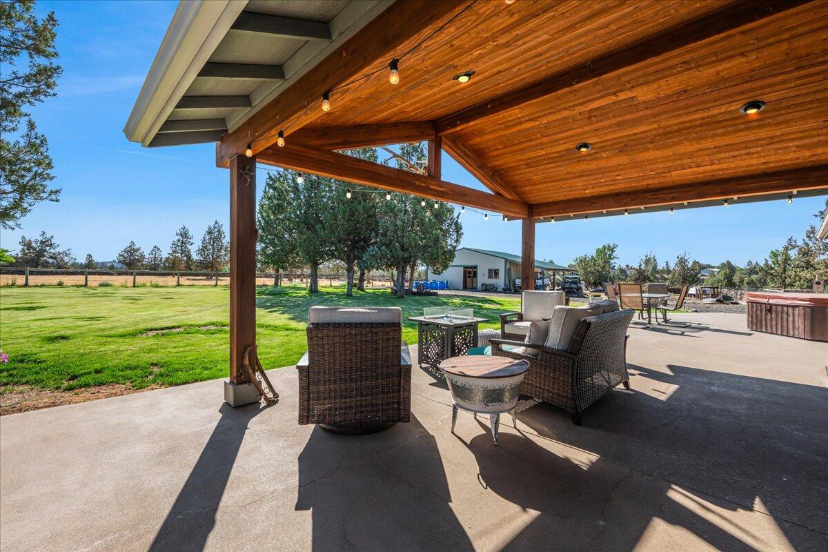 Tetherow Crossing - Residential