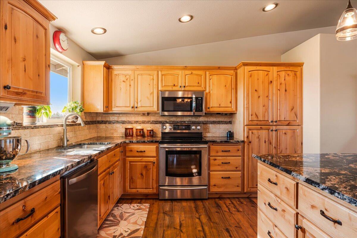 Tetherow Crossing - Residential