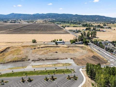 Tiny photo for 1083 Rossanley Drive, Medford, OR 97501 (MLS # 220226566)