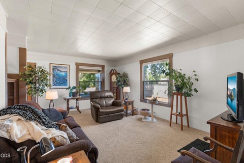 Tiny photo for 1083 Rossanley Drive, Medford, OR 97501 (MLS # 220226566)