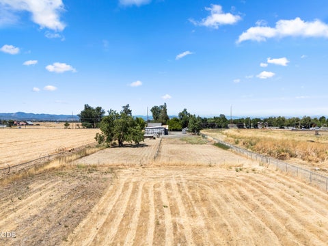 Tiny photo for 1083 Rossanley Drive, Medford, OR 97501 (MLS # 220226566)