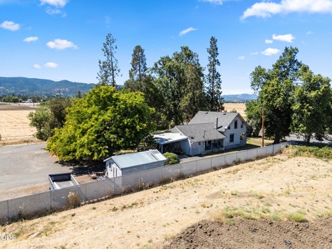 Tiny photo for 1083 Rossanley Drive, Medford, OR 97501 (MLS # 220226566)