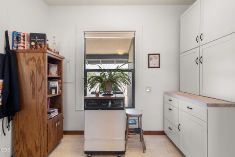 Tiny photo for 1083 Rossanley Drive, Medford, OR 97501 (MLS # 220226566)