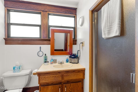 Tiny photo for 1083 Rossanley Drive, Medford, OR 97501 (MLS # 220226566)