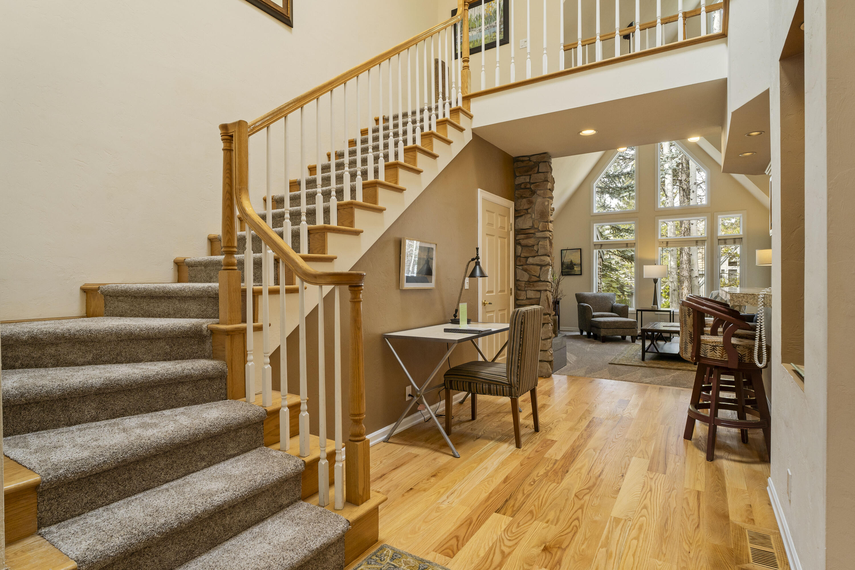 StoneTH - Residential