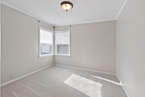 Tiny photo for 325 NE B Street, Grants Pass, OR 97526 (MLS # 220212669)