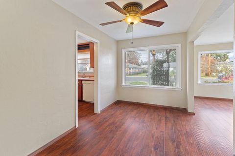 Tiny photo for 325 NE B Street, Grants Pass, OR 97526 (MLS # 220212669)