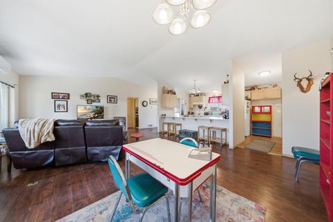 Tiny photo for 306 SE 8th Street, Madras, OR 97741 (MLS # 220217248)