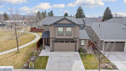 Tiny photo for 1062 NE Steins Pillar Drive, Prineville, OR 97754 (MLS # 220216977)