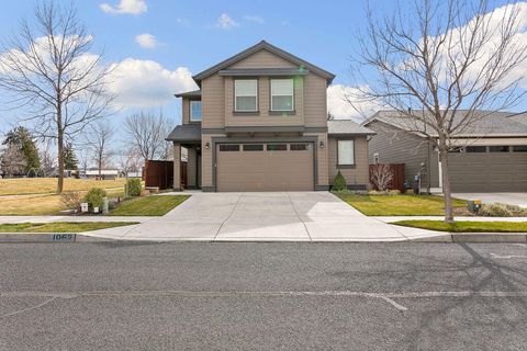 Tiny photo for 1062 NE Steins Pillar Drive, Prineville, OR 97754 (MLS # 220216977)