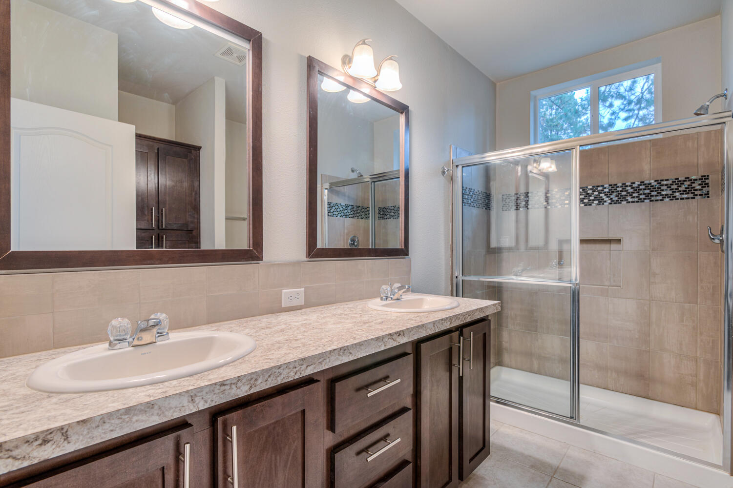 Romaine Village - Residential