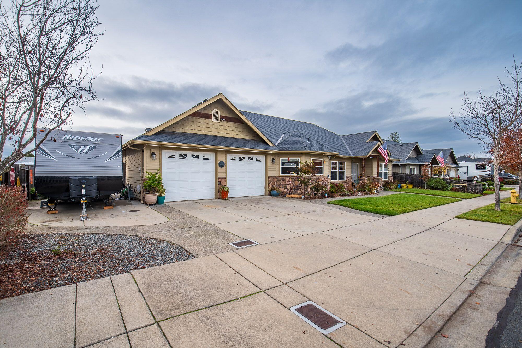 Lynne Anne Estate - Residential