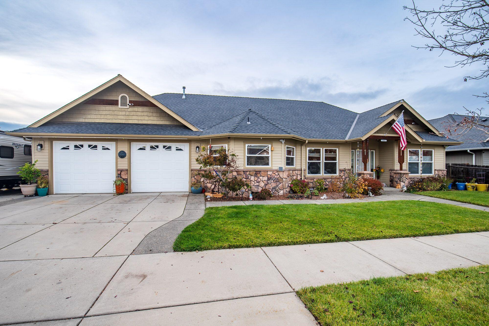 Lynne Anne Estate - Residential