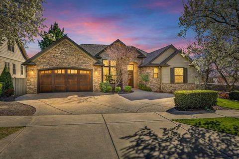 Tiny photo for 3874 Cherry Lane, Medford, OR 97504 (MLS # 220217422)