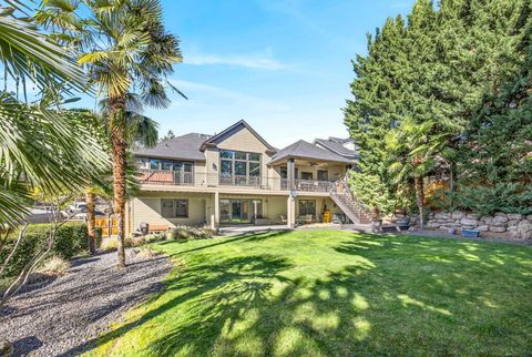 Tiny photo for 3874 Cherry Lane, Medford, OR 97504 (MLS # 220217422)