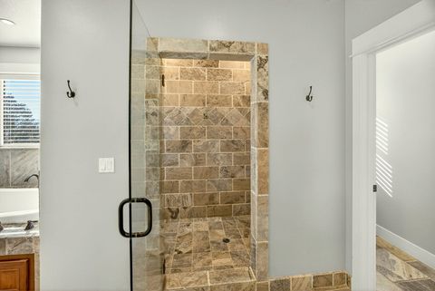 Tiny photo for 3874 Cherry Lane, Medford, OR 97504 (MLS # 220217422)