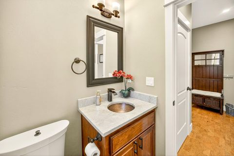 Tiny photo for 3874 Cherry Lane, Medford, OR 97504 (MLS # 220217422)