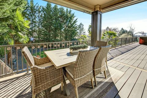 Tiny photo for 3874 Cherry Lane, Medford, OR 97504 (MLS # 220217422)