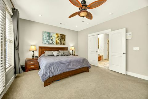 Tiny photo for 3874 Cherry Lane, Medford, OR 97504 (MLS # 220217422)