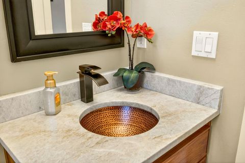 Tiny photo for 3874 Cherry Lane, Medford, OR 97504 (MLS # 220217422)