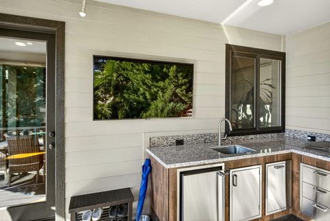 Tiny photo for 3874 Cherry Lane, Medford, OR 97504 (MLS # 220217422)