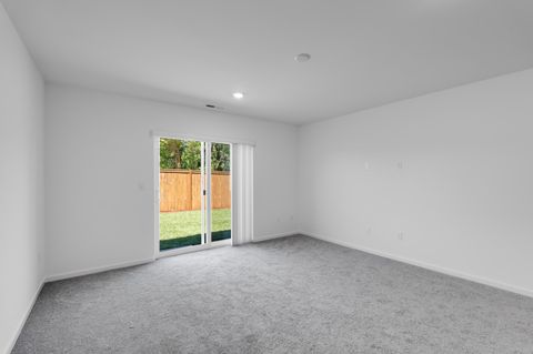 Tiny photo for 51789 Jubilee Pine Dr Pne, La Pine, OR 97739 (MLS # 220209772)