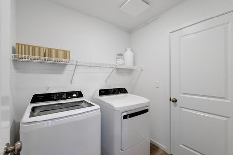 Tiny photo for 51789 Jubilee Pine Dr Pne, La Pine, OR 97739 (MLS # 220209772)