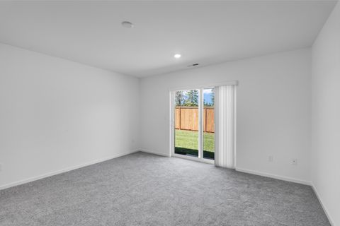 Tiny photo for 51789 Jubilee Pine Dr Pne, La Pine, OR 97739 (MLS # 220209772)