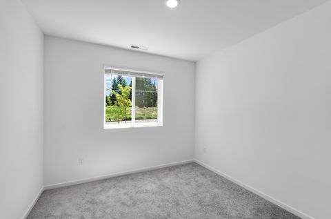 Tiny photo for 51789 Jubilee Pine Dr Pne, La Pine, OR 97739 (MLS # 220209772)