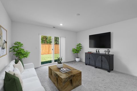 Tiny photo for 51789 Jubilee Pine Dr Pne, La Pine, OR 97739 (MLS # 220209772)