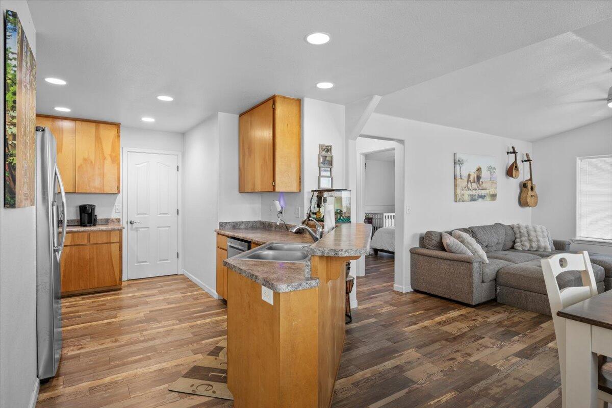 Mountain Gate Village - Residential