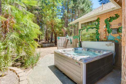 Tiny photo for 188 Verde Lane, Merlin, OR 97532 (MLS # 220225393)