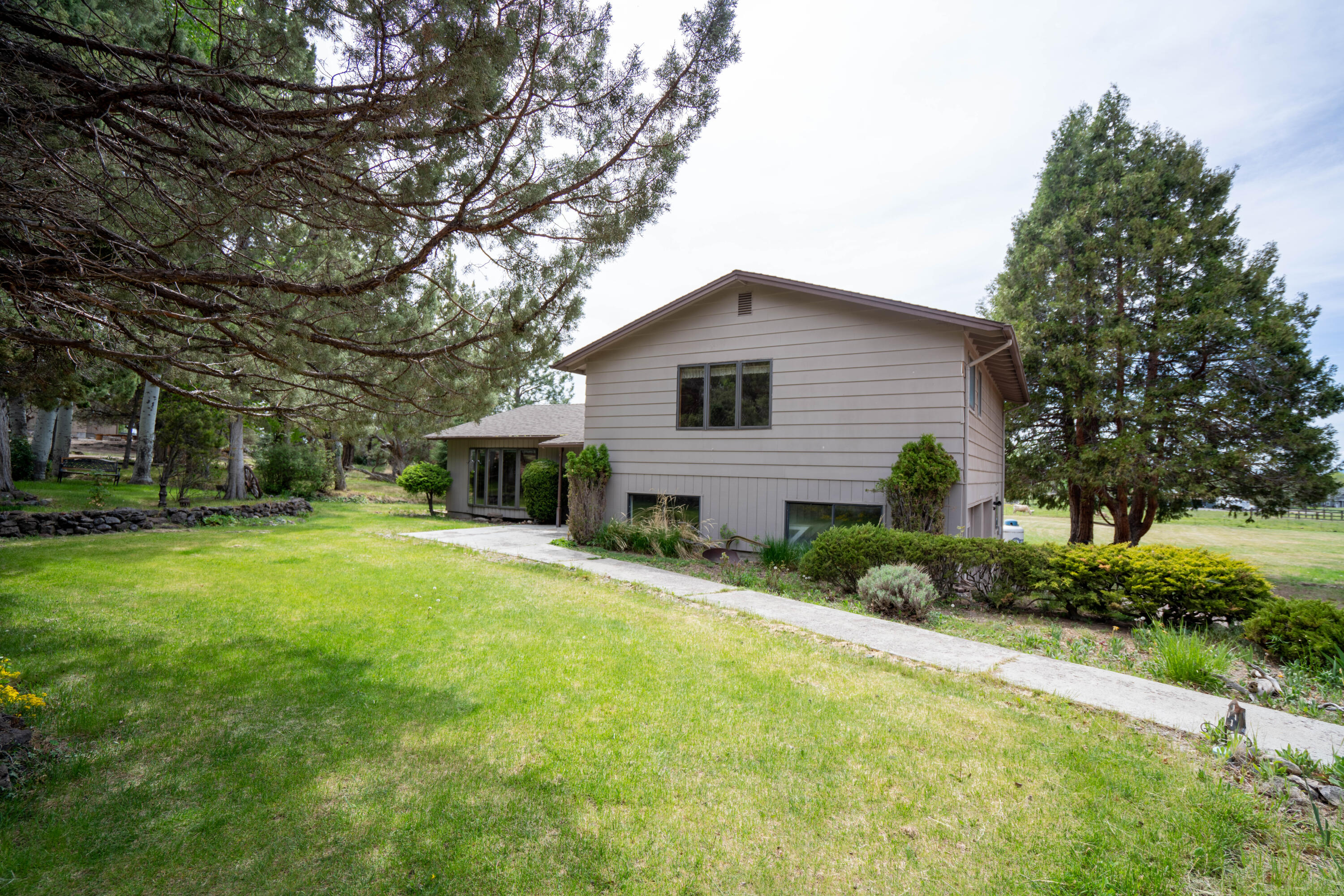 Howells River Rim - Residential