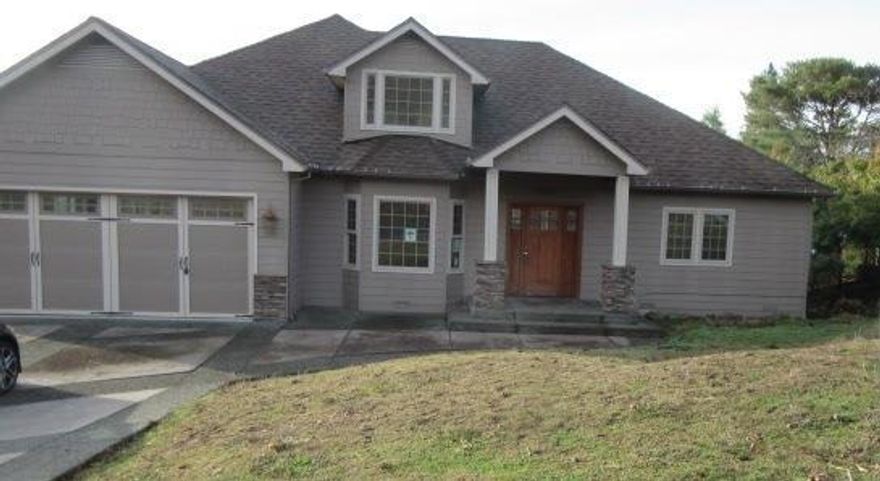 Marketing Remark Amazing Mediterranean-style East Medford home with splendid wrap around views of city lights, valley, and mountains. Home offers you more than you can wish for, in an higher end home, in the East Medford Hills. This exquisite open floor-plan has two-levels, 4480 sq.ft. & offers 5 bedrms, 3.5 bathrms, plus an office, 8-14' ceilings, and recessed lighting throughout. Central vacuum, surround sound available throughout home & decks. Wrap around balcony with breathtaking views. Great room with fireplace, lower level has a wet bar that seats 10, & is wired for a home projection system (theater room). The spacious master bedrm is on the main level, has its own deck with expansive views, large walk-in closets, double vanities, jetted tub, walk-in tiled, three headed shower. In 2006 home was totally rebuilt, and final permitted. Time for a spring landscaping,to complete the ambiance of the Located in a desirable area of higher end homes.