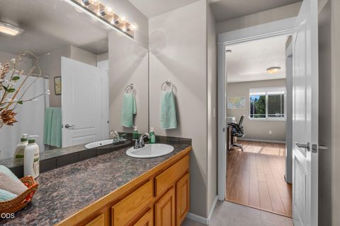 Tiny photo for 3633 SW 29th Street, Redmond, OR 97756 (MLS # 220224598)