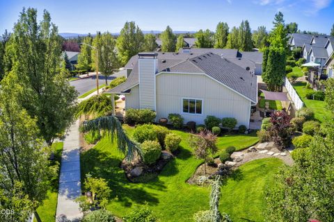 Tiny photo for 3633 SW 29th Street, Redmond, OR 97756 (MLS # 220224598)