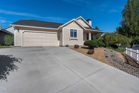 Tiny photo for 3633 SW 29th Street, Redmond, OR 97756 (MLS # 220224598)