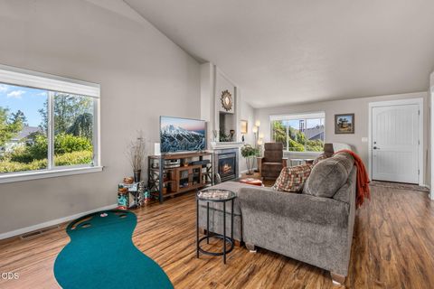 Tiny photo for 3633 SW 29th Street, Redmond, OR 97756 (MLS # 220224598)