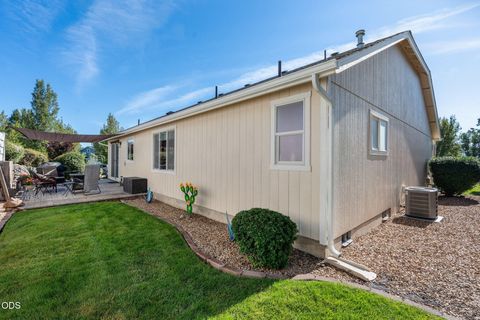 Tiny photo for 3633 SW 29th Street, Redmond, OR 97756 (MLS # 220224598)