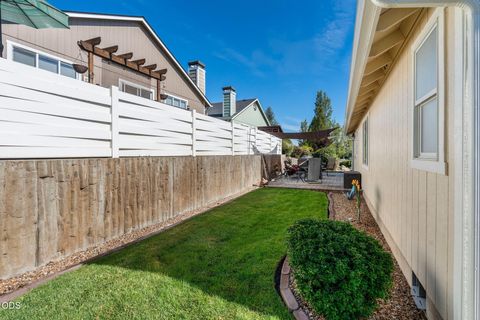 Tiny photo for 3633 SW 29th Street, Redmond, OR 97756 (MLS # 220224598)