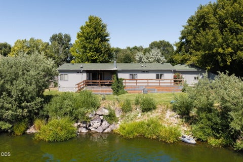 Tiny photo for 721 S Main Street, Prineville, OR 97754 (MLS # 220226629)