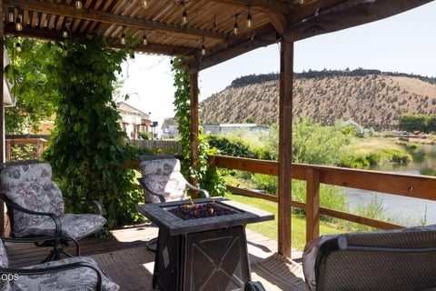 Tiny photo for 721 S Main Street, Prineville, OR 97754 (MLS # 220226629)