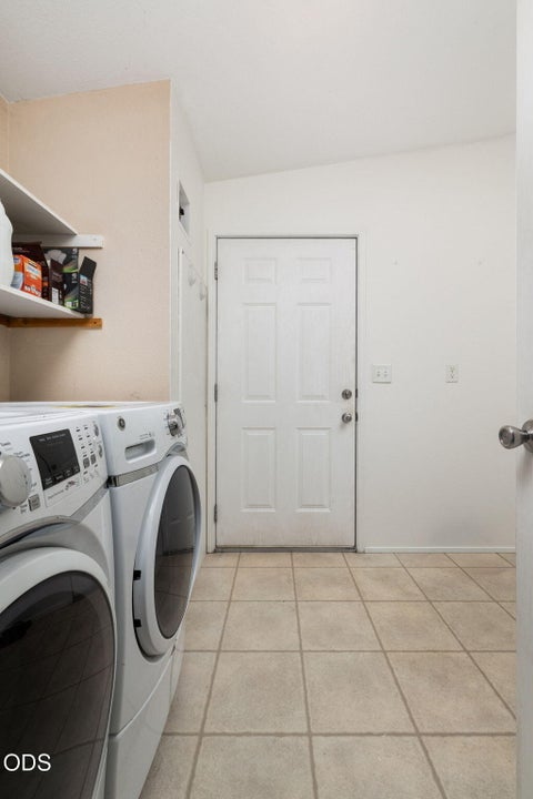 Tiny photo for 721 S Main Street, Prineville, OR 97754 (MLS # 220226629)