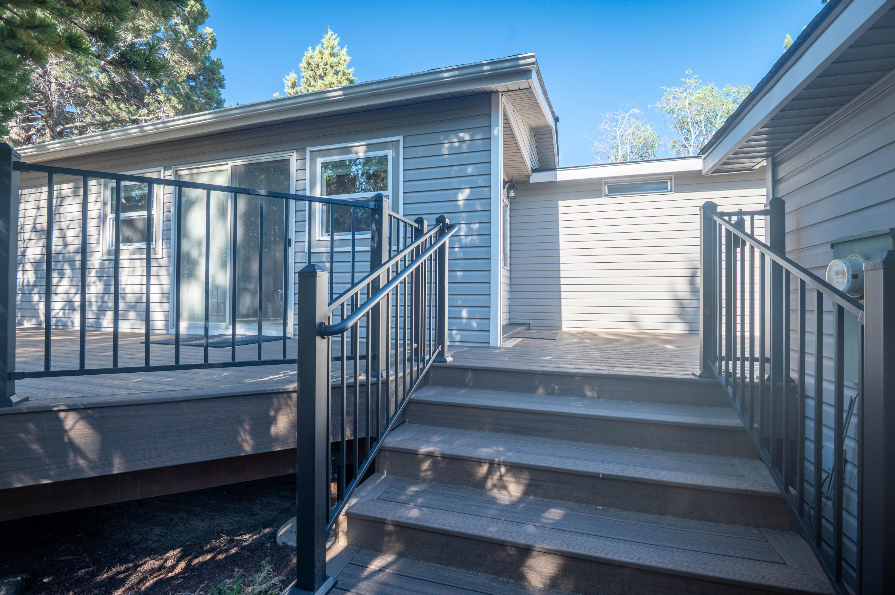 1033 SE Laurelwood Place