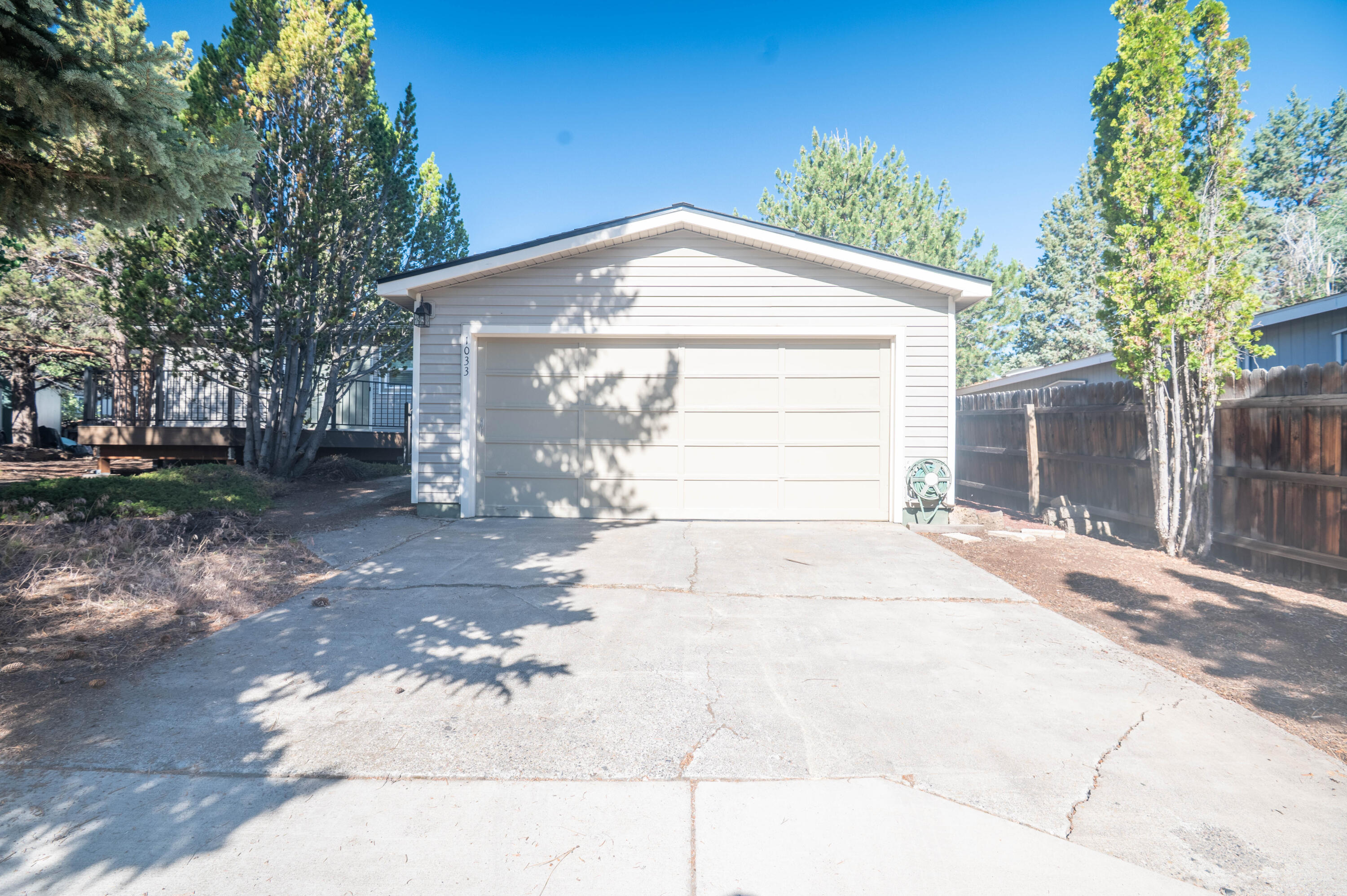1033 SE Laurelwood Place